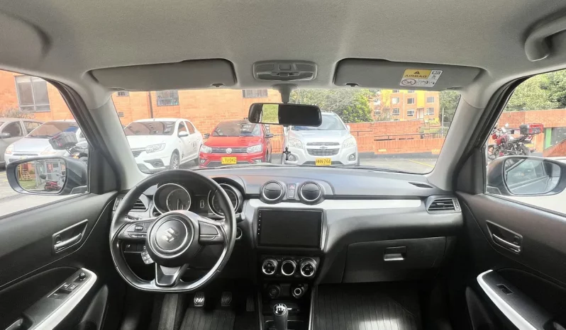 
								Suzuki Swift 1.2 Hybrid 2Wd completo									