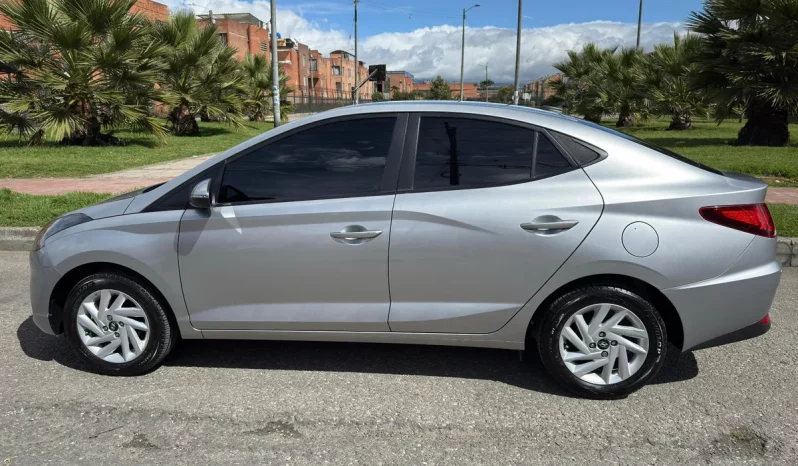 
								Hyundai Accent Advance Hb20s 1.6 Mec Sedan completo									
