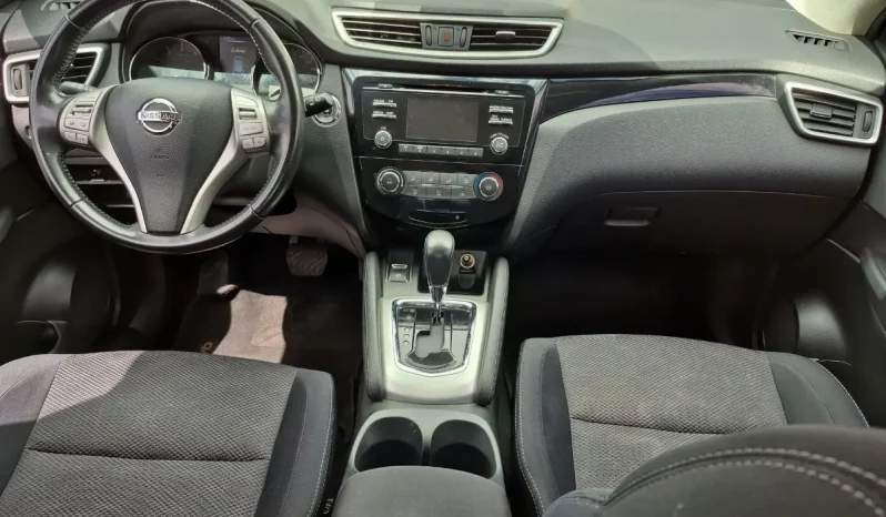 
								Nissan Qashqai 2.0 Advance completo									