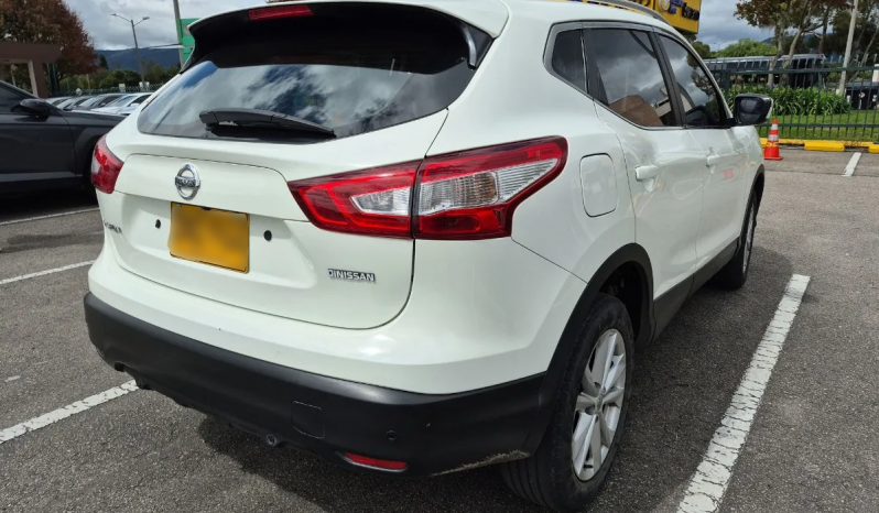 
								Nissan Qashqai 2.0 Advance completo									