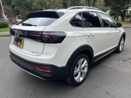 Volkswagen Nivus 1.0t Highline At