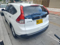 
										Honda CR-V 2.4 Lxc AT completo									