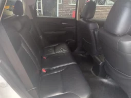 
										Honda CR-V 2.4 Lxc AT completo									