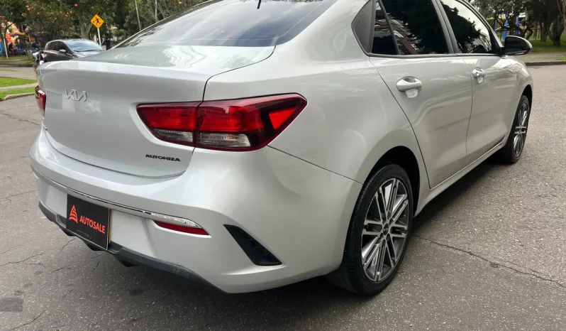 
								Kia Rio 1.4 Vibrant At completo									