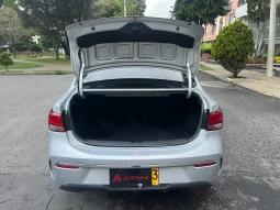 
										Kia Rio 1.4 Vibrant At completo									
