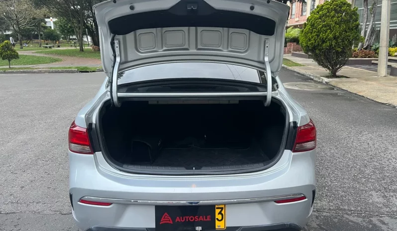 
								Kia Rio 1.4 Vibrant At completo									