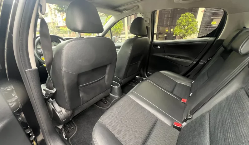 
								Peugeot 207 1.6 Allure completo									