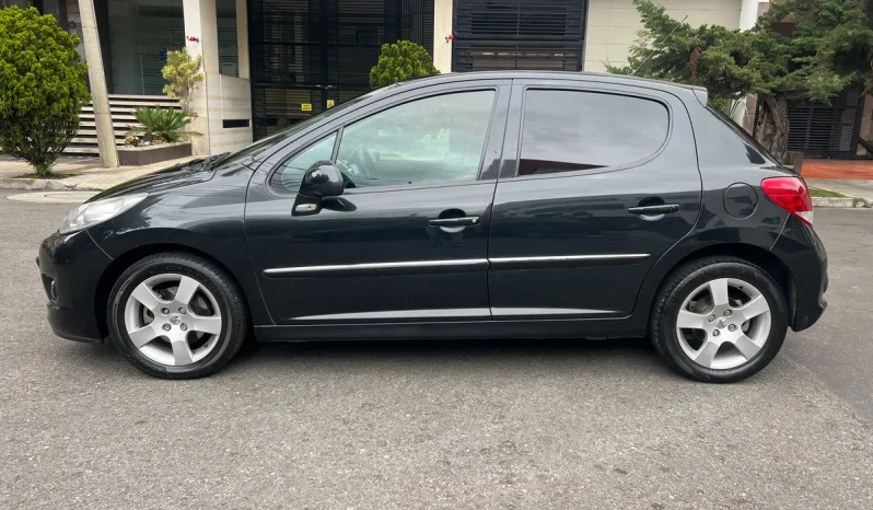 
								Peugeot 207 1.6 Allure completo									