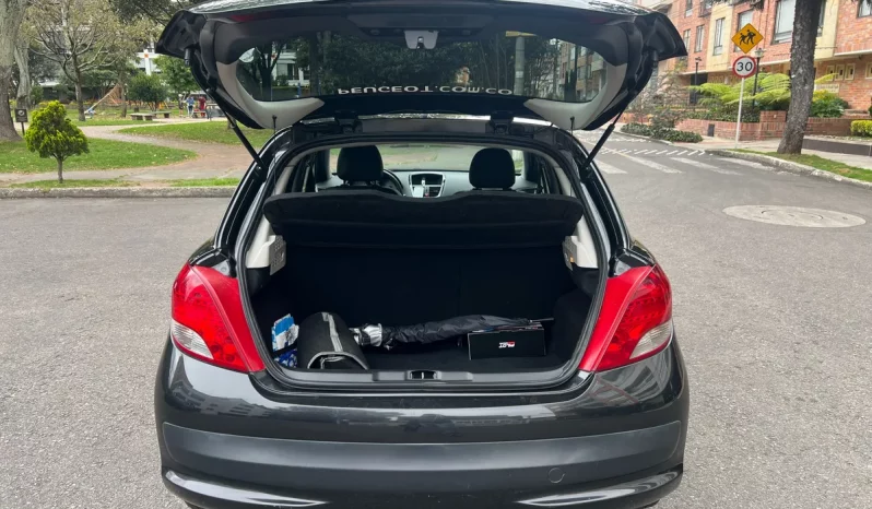 
								Peugeot 207 1.6 Allure completo									