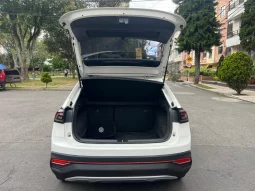 
										Volkswagen Nivus 1.0t Highline At completo									