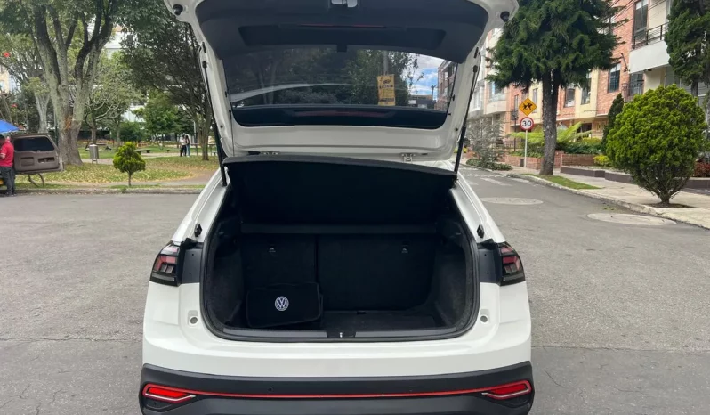 
								Volkswagen Nivus 1.0t Highline At completo									