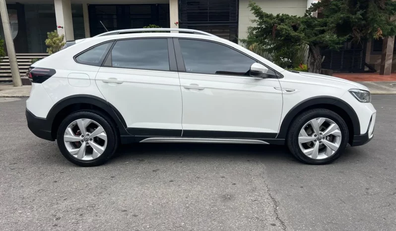 
								Volkswagen Nivus 1.0t Highline At completo									