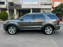 Ford Explorer 2.3 Limited 4×4
