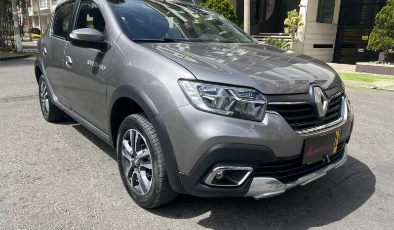 
								Renault Stepway 1.6 Intense Automática completo									