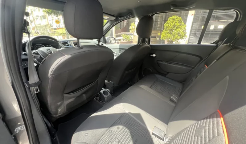 
								Renault Stepway 1.6 Intense Automática completo									