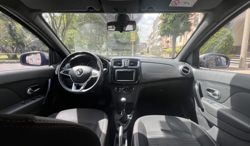 
								Renault Stepway 1.6 Intense Automática completo									