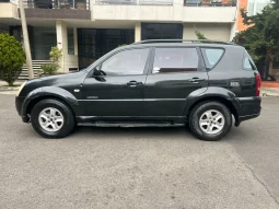 
										SsangYong Rexton 2.7 Rx 270 Xdi completo									