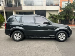 
										SsangYong Rexton 2.7 Rx 270 Xdi completo									