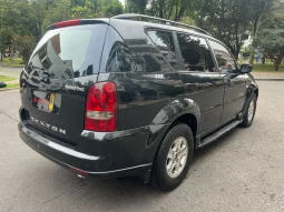 
										SsangYong Rexton 2.7 Rx 270 Xdi completo									