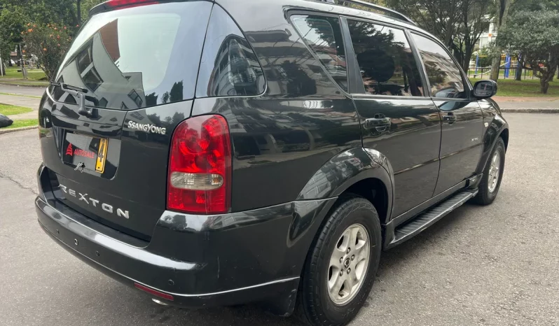 
								SsangYong Rexton 2.7 Rx 270 Xdi completo									