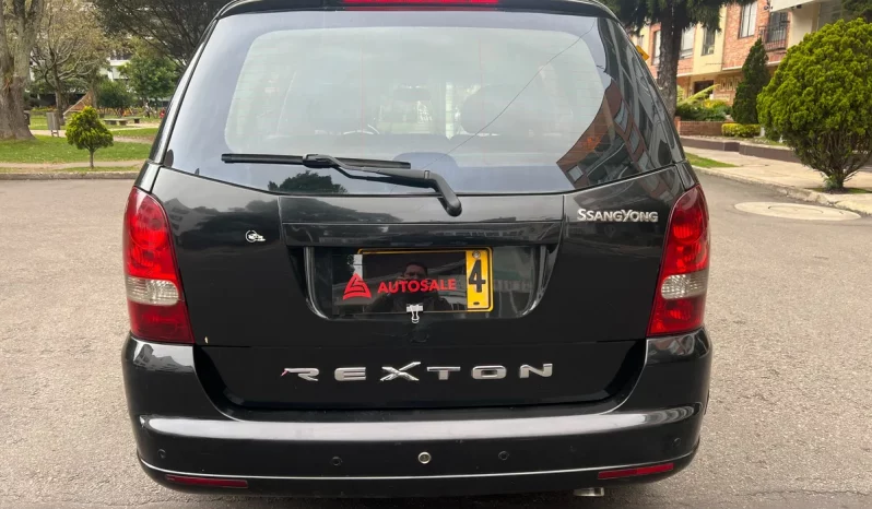 
								SsangYong Rexton 2.7 Rx 270 Xdi completo									