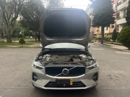 
										Volvo XC60 2.0 B5 AWD Momentum Hibryda completo									