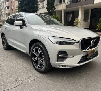 Volvo XC60 2.0 B5 AWD Momentum Hibryda