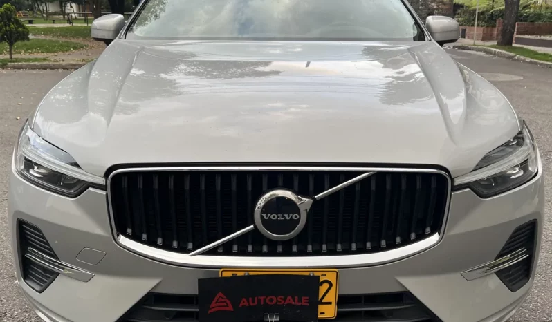 
								Volvo XC60 2.0 B5 AWD Momentum Hibryda completo									