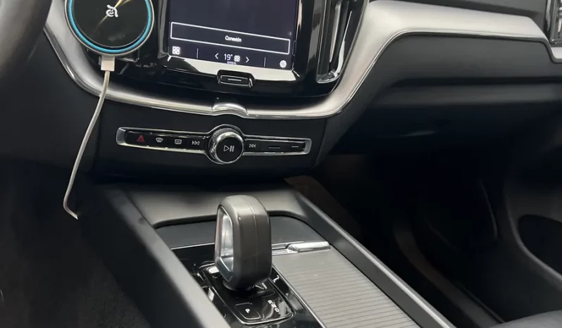 
								Volvo XC60 2.0 B5 AWD Momentum Hibryda completo									