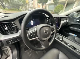 
										Volvo XC60 2.0 B5 AWD Momentum Hibryda completo									