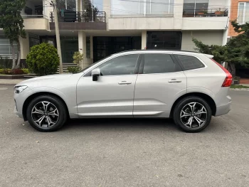 Volvo XC60 2.0 B5 AWD Momentum Hibryda