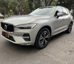 Volvo XC60 2.0 B5 AWD Momentum Hibryda