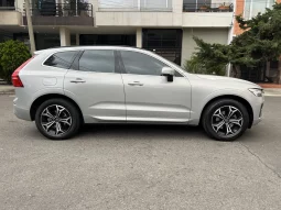 Volvo XC60 2.0 B5 AWD Momentum Hibryda